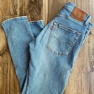 Levi’s 512 Premium Denim Light Blue | 30